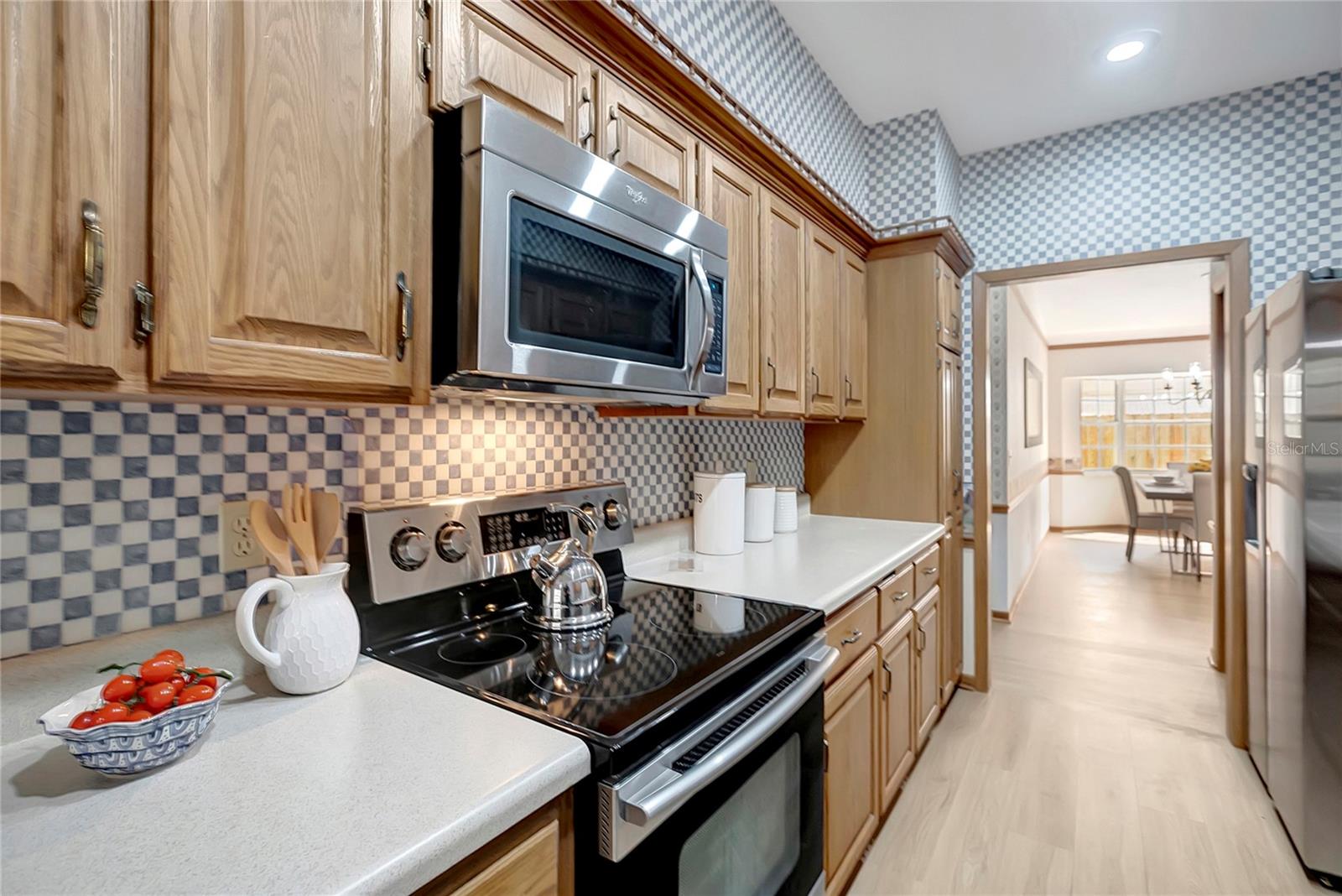 Image 19 of 46 For 11326 81st Place