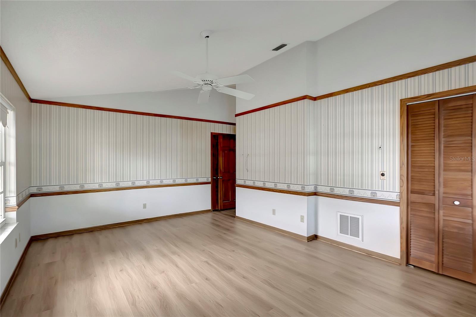 Image 39 of 46 For 11326 81st Place