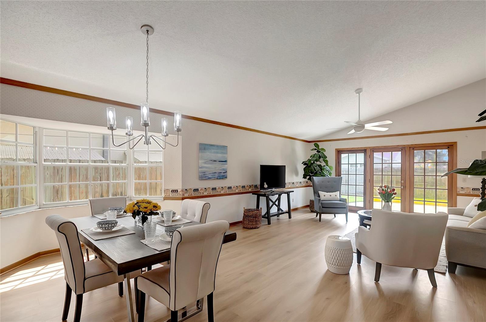 Image 5 of 46 For 11326 81st Place