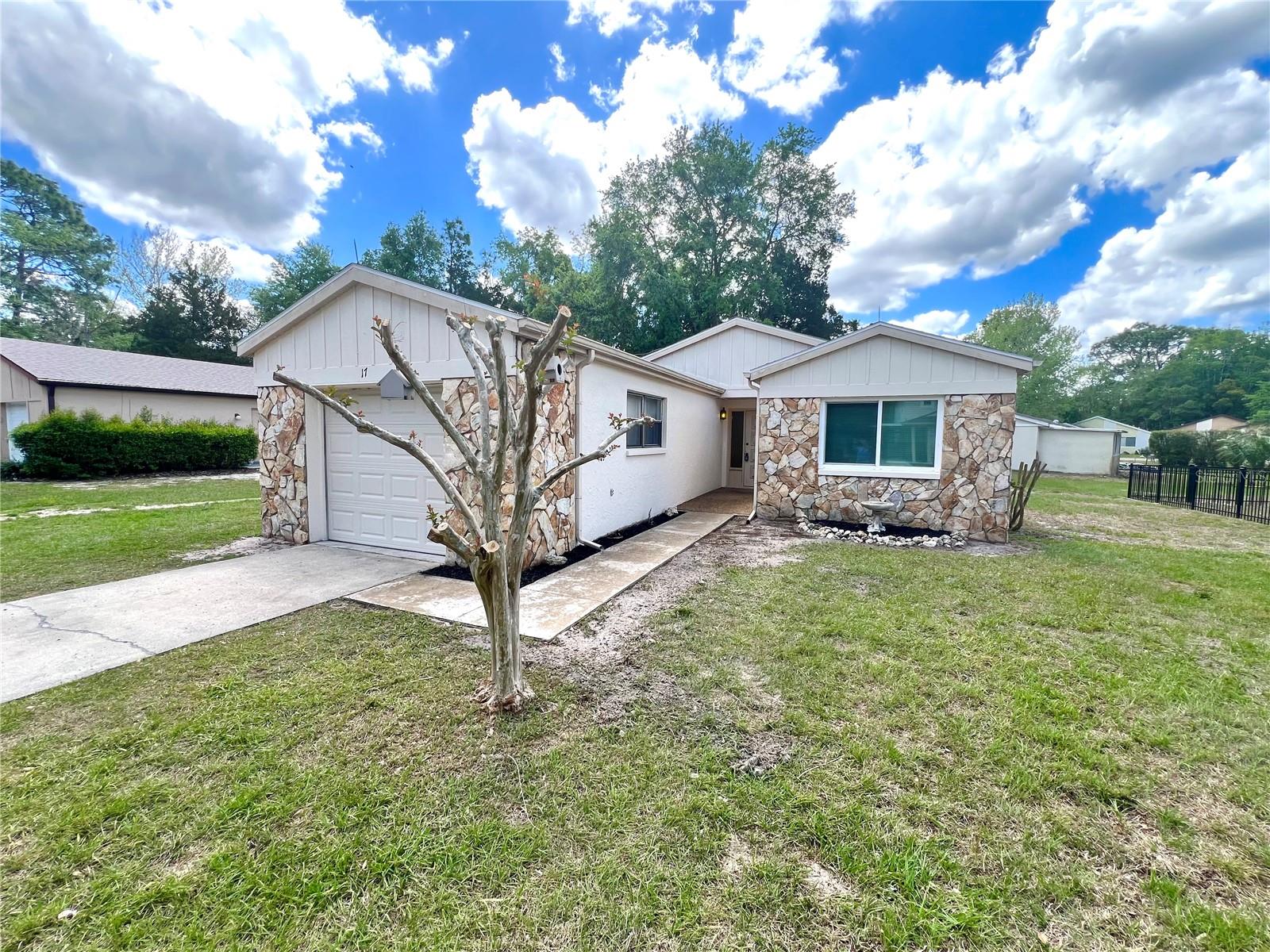 Details for 17 Jamaica Street, HOMOSASSA, FL 34446