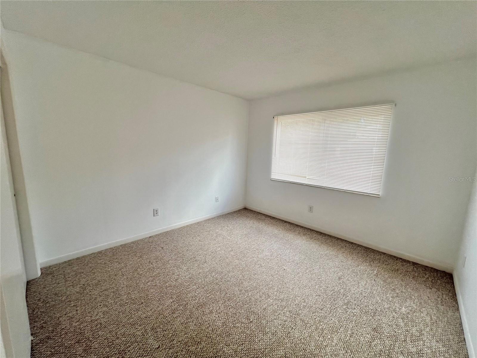 Image 14 of 19 For 17 Jamaica Street