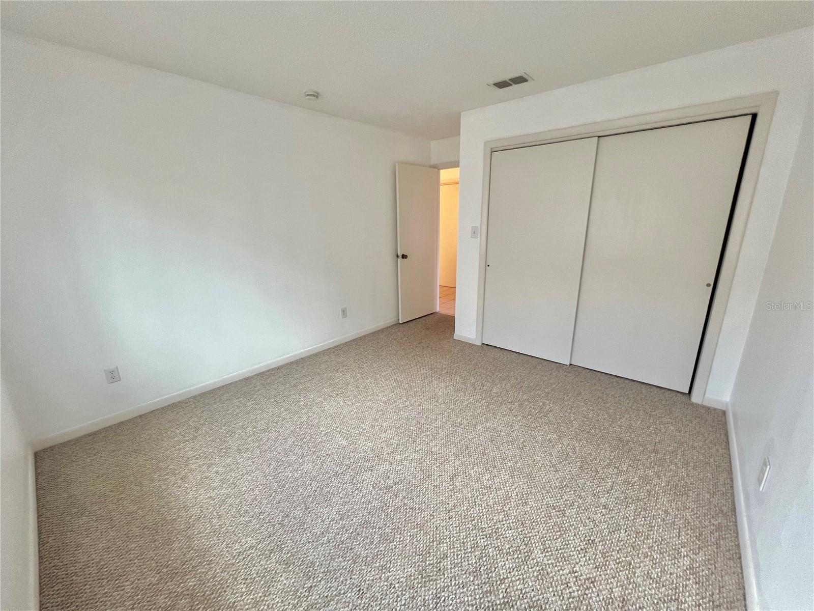 Image 15 of 19 For 17 Jamaica Street