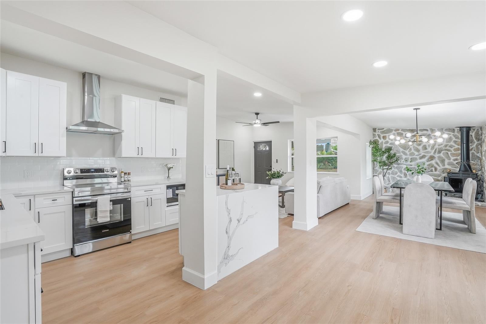 Listing photo id 9 for 4329 12th Avenue N