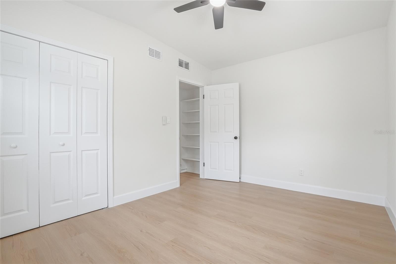 Listing photo id 29 for 4329 12th Avenue N