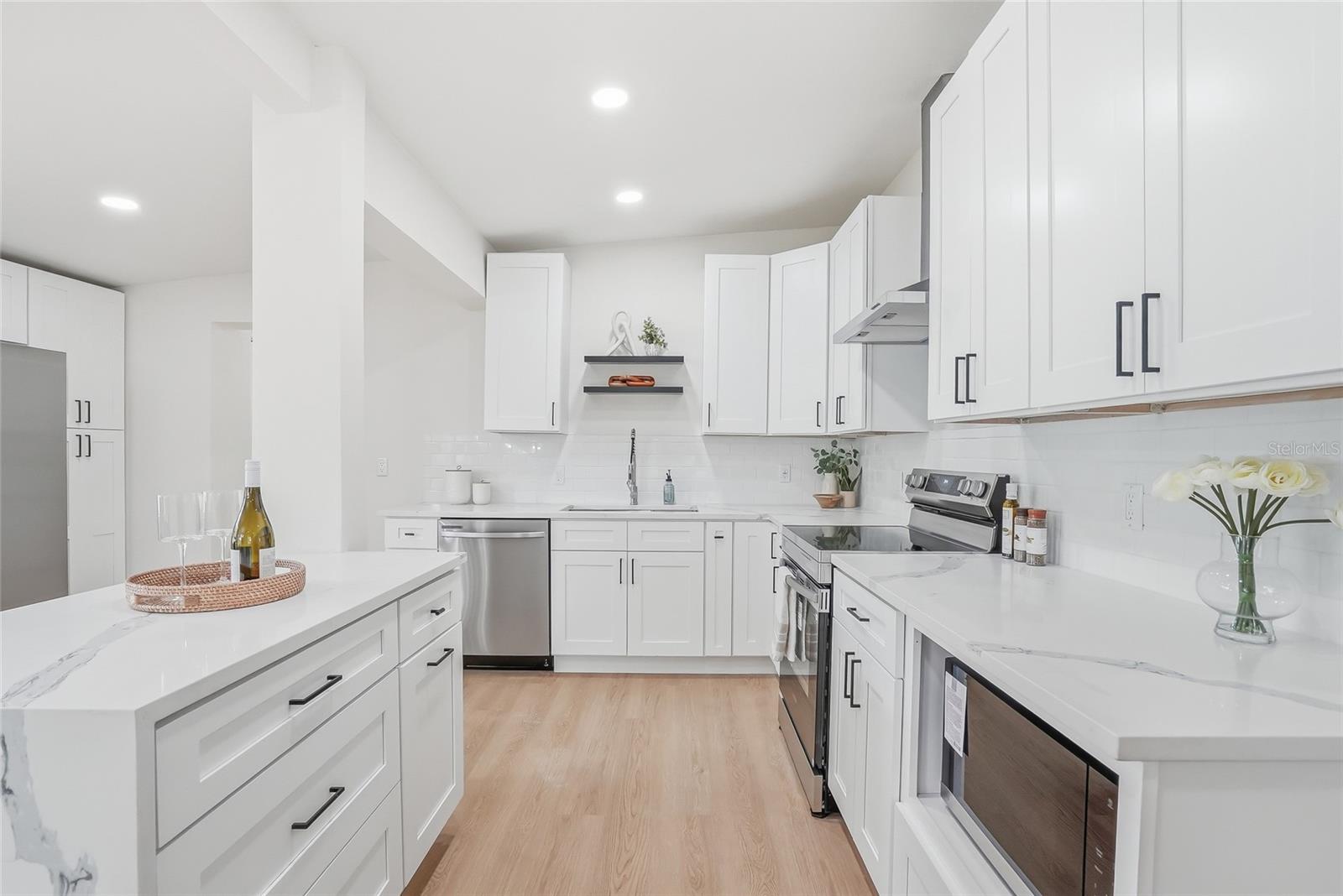 Listing photo id 6 for 4329 12th Avenue N