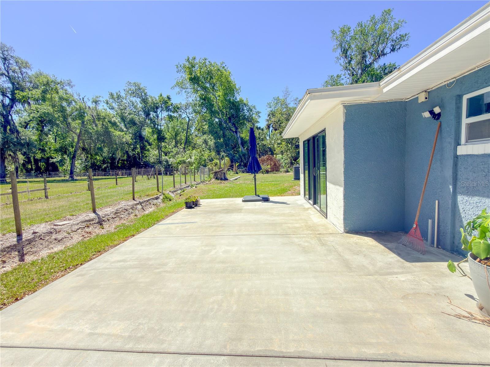 Listing photo id 10 for 8818 Mathog Road