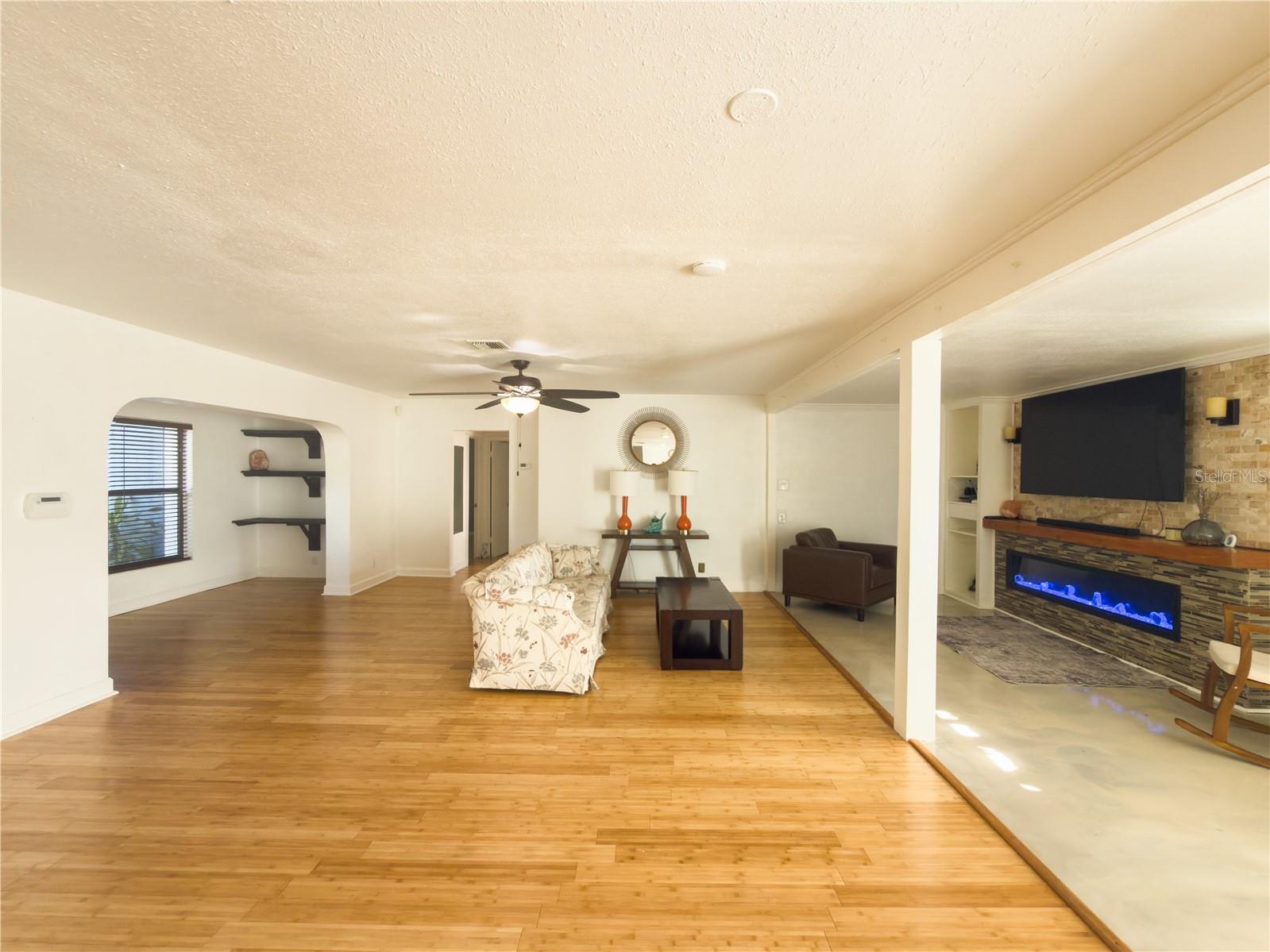 Listing photo id 23 for 8818 Mathog Road