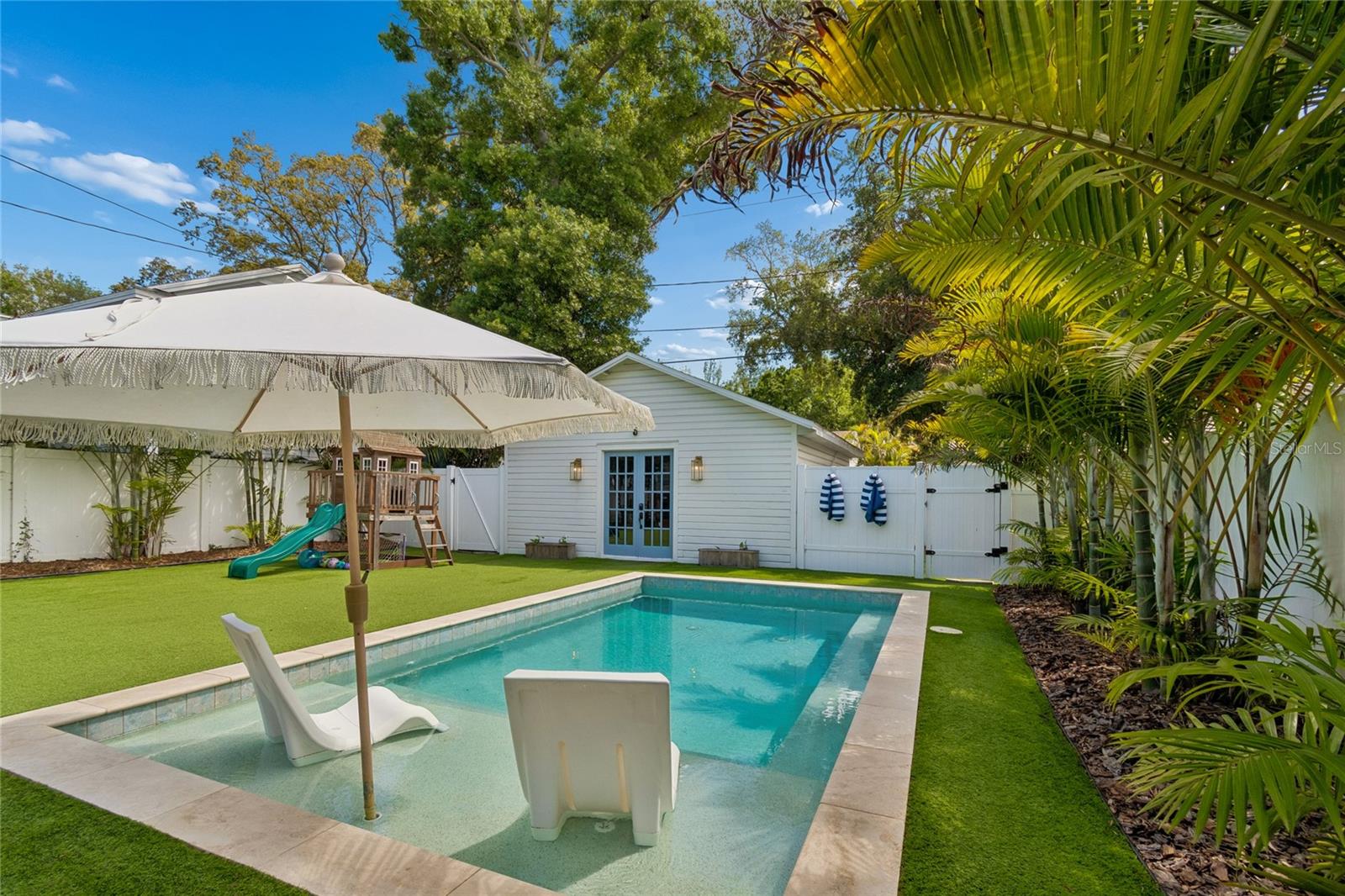 Listing photo id 22 for 1126 16th Avenue N