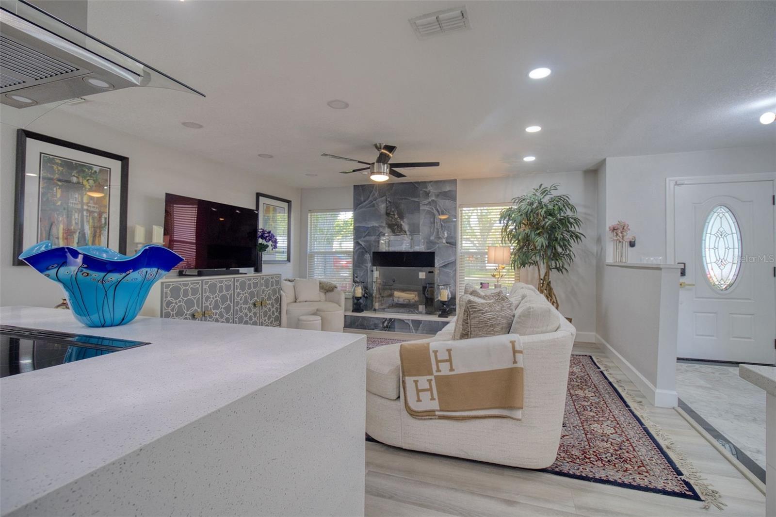 Image 11 of 58 For 1871 Del Robles Terrace