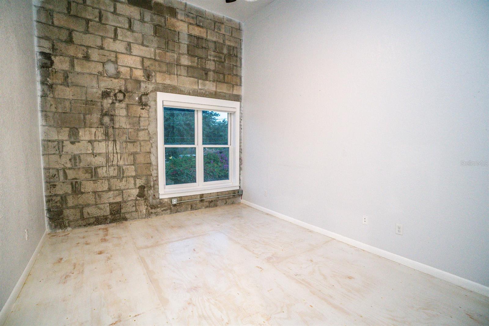 Image 12 of 25 For 3108 Jefferson Street 210