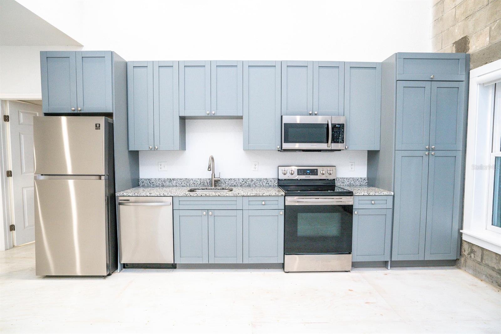 Image 6 of 25 For 3108 Jefferson Street 210