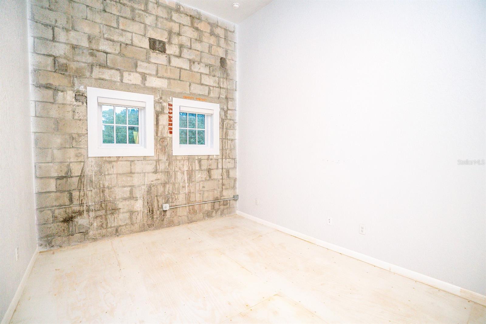 Image 7 of 25 For 3108 Jefferson Street 210