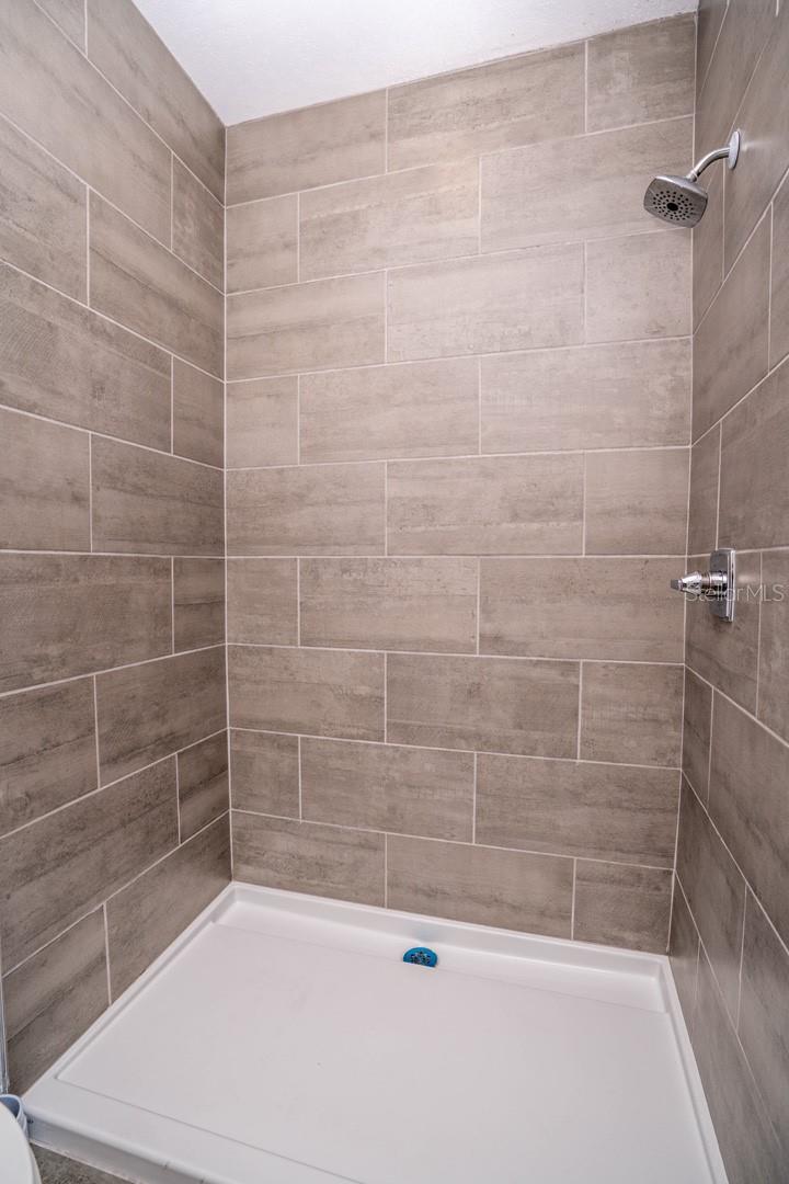 Image 9 of 25 For 3108 Jefferson Street 210