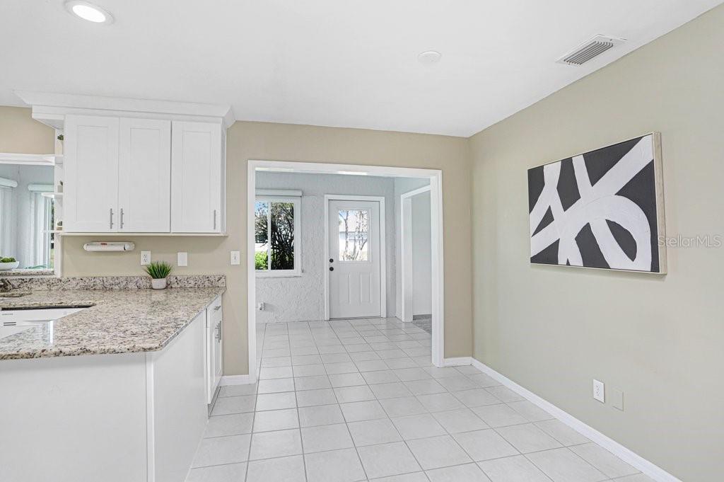 Image 15 of 49 For 2306 Lancaster Drive 2306