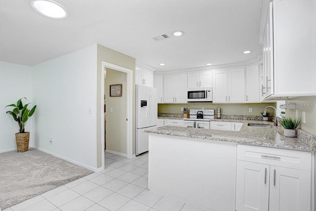 Image 17 of 49 For 2306 Lancaster Drive 2306