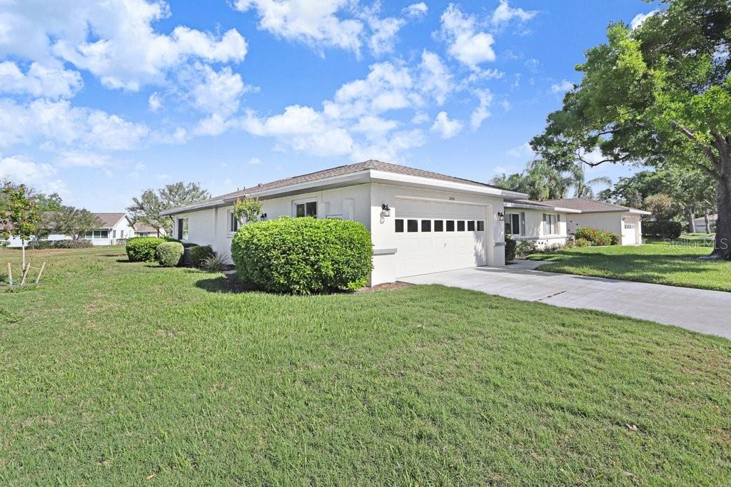 Image 5 of 49 For 2306 Lancaster Drive 2306