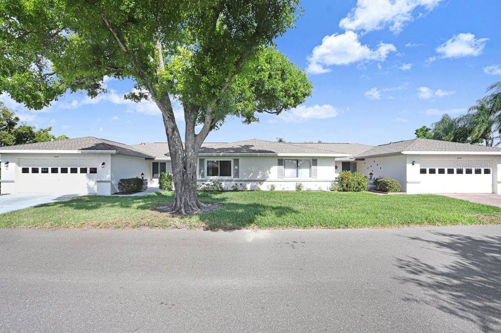 Image 6 of 49 For 2306 Lancaster Drive 2306