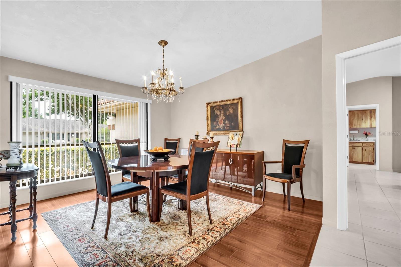 Listing photo id 11 for 1504 Ridge Top Way