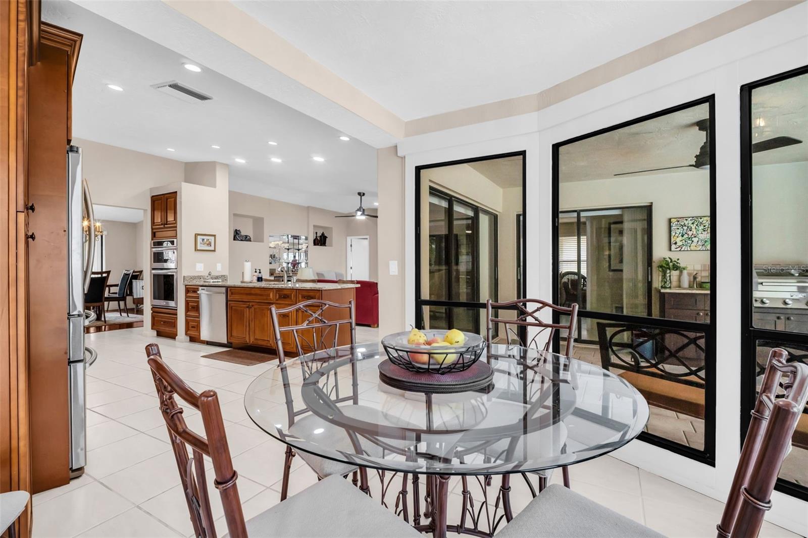 Listing photo id 20 for 1504 Ridge Top Way