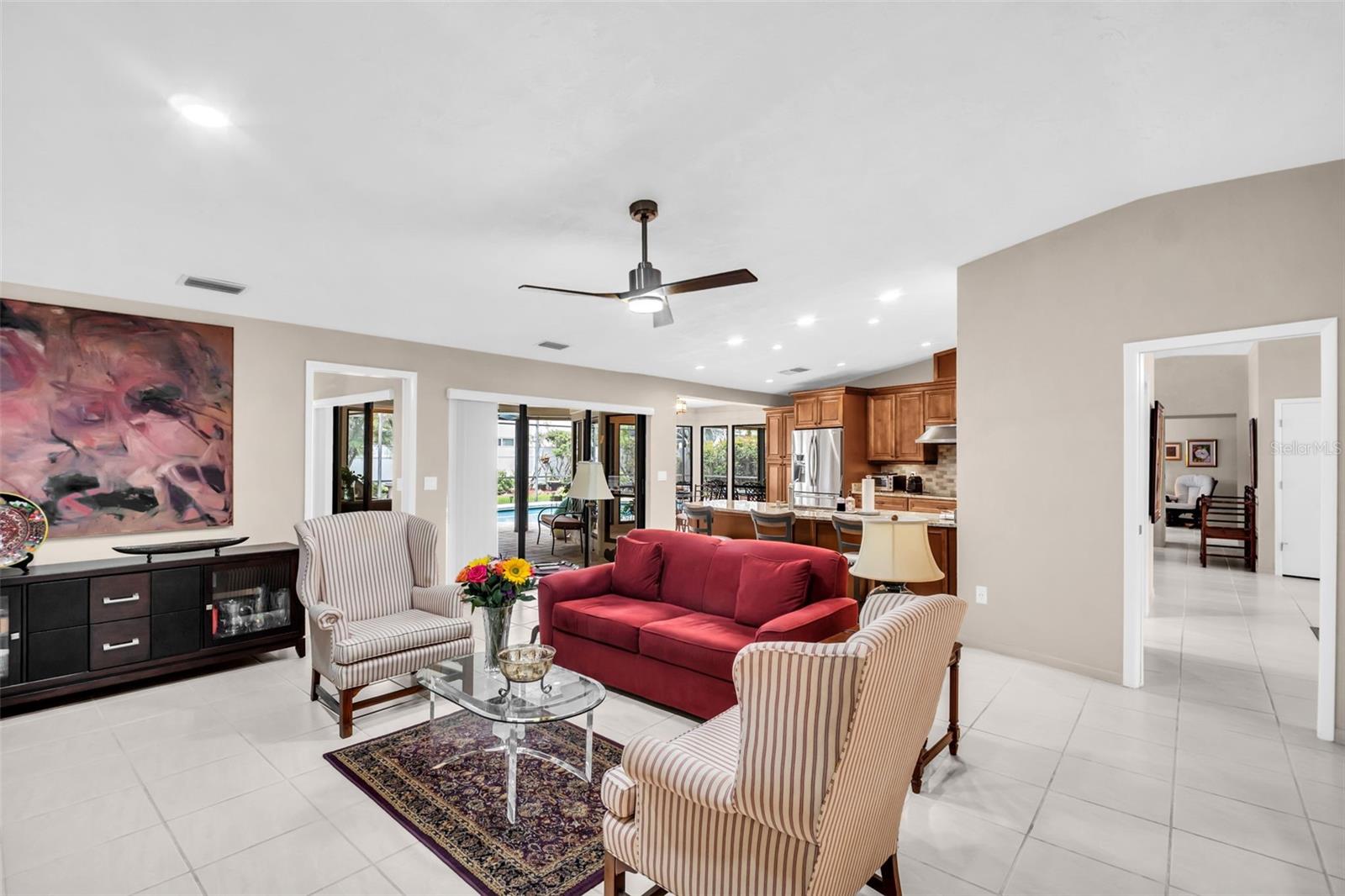 Listing photo id 25 for 1504 Ridge Top Way