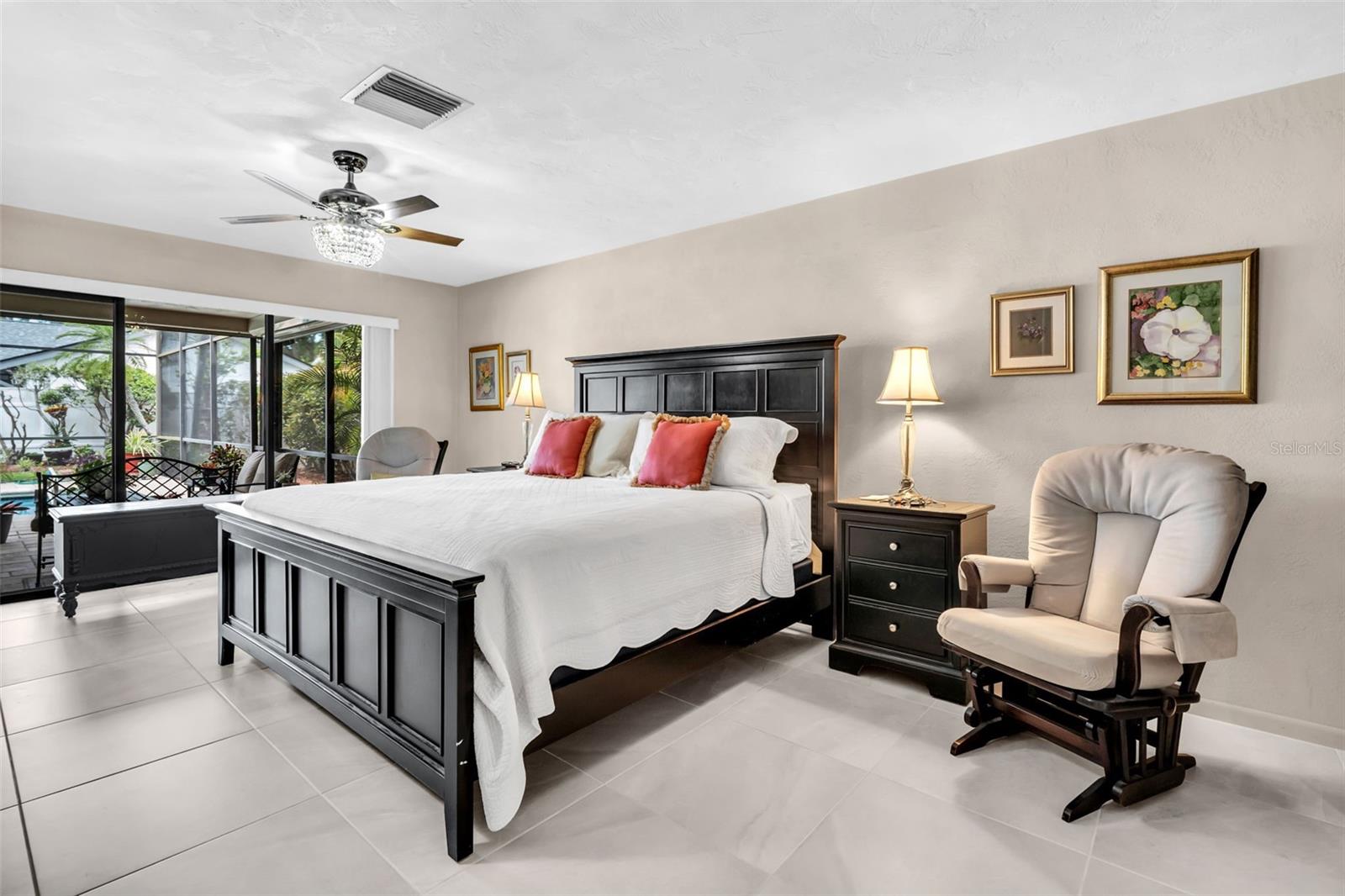 Listing photo id 27 for 1504 Ridge Top Way