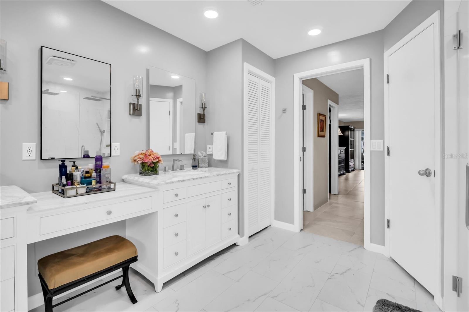 Listing photo id 35 for 1504 Ridge Top Way