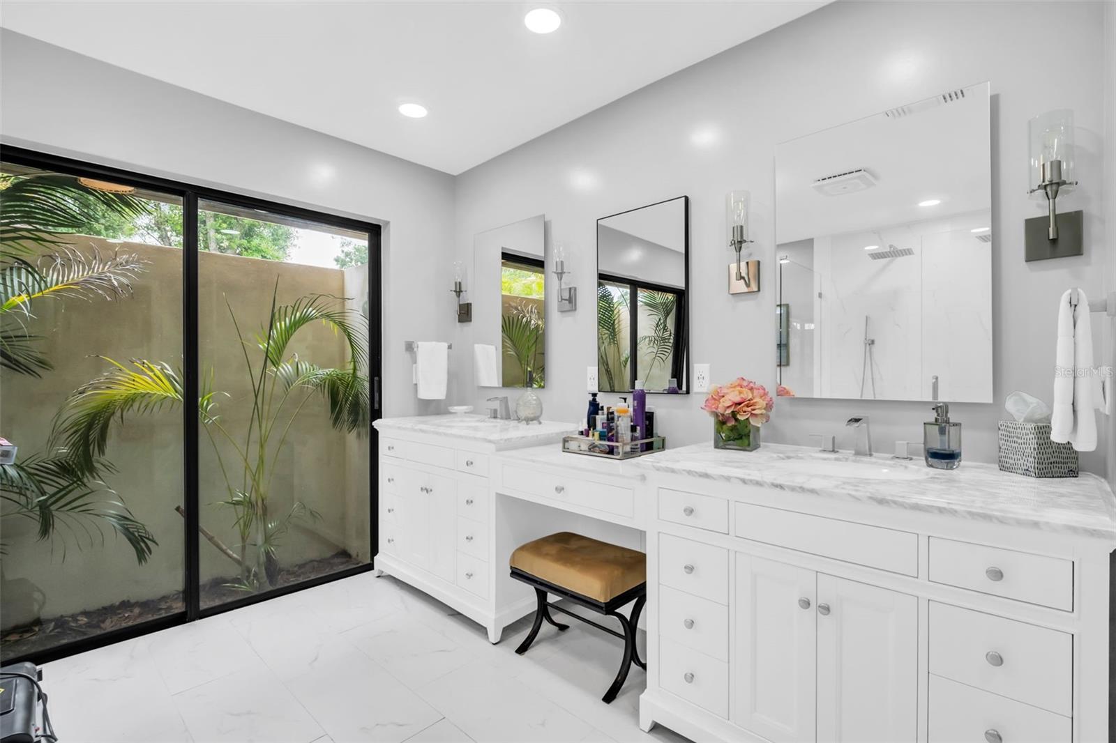 Listing photo id 36 for 1504 Ridge Top Way