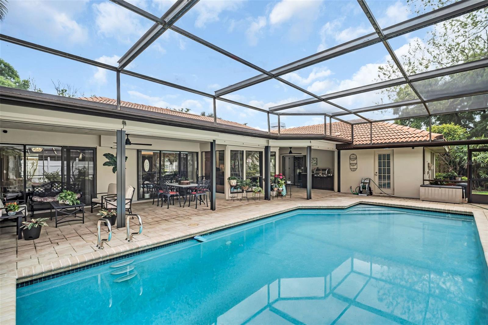 Listing photo id 60 for 1504 Ridge Top Way