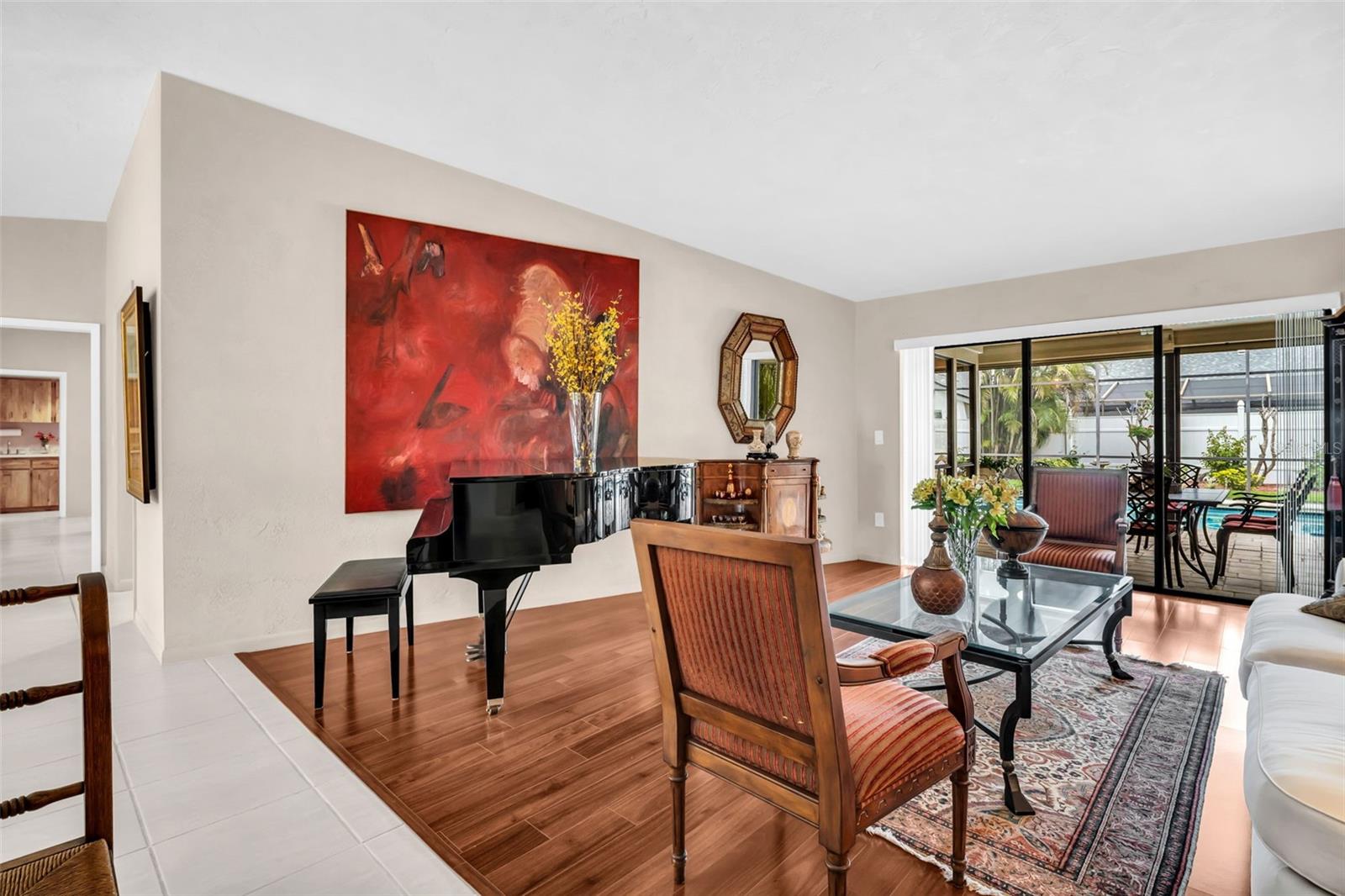 Listing photo id 7 for 1504 Ridge Top Way