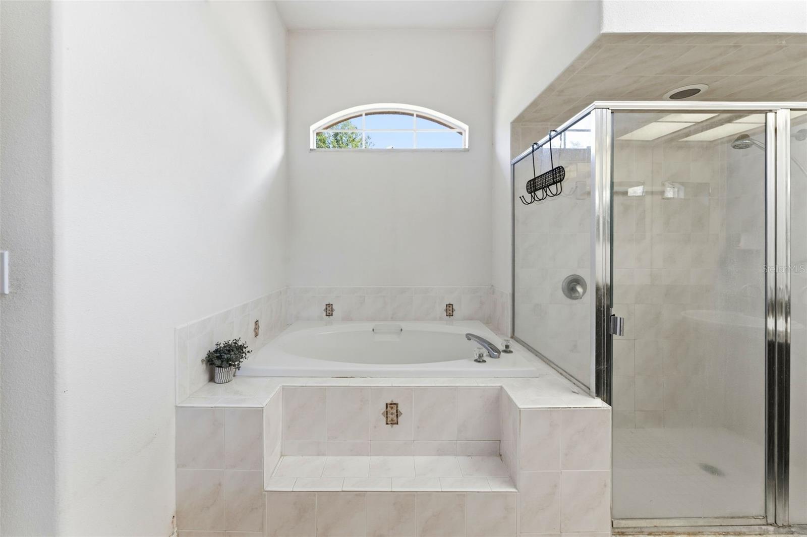 Image 24 of 60 For 6343 Country Club Road