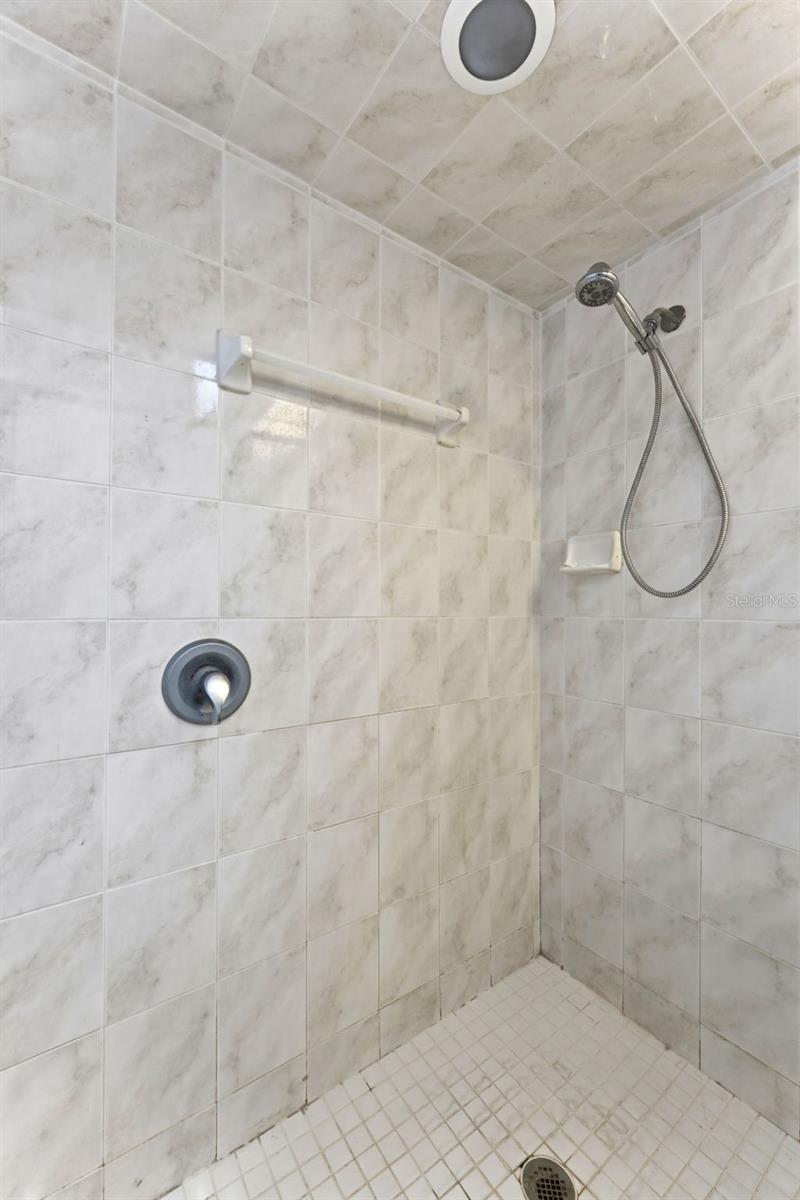 Image 25 of 60 For 6343 Country Club Road