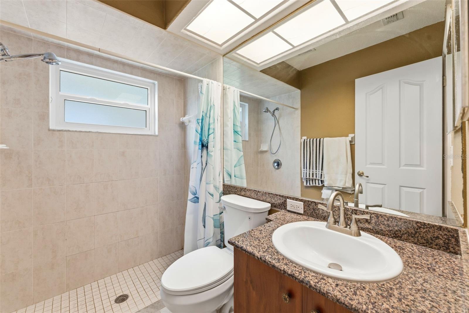 Image 29 of 60 For 6343 Country Club Road