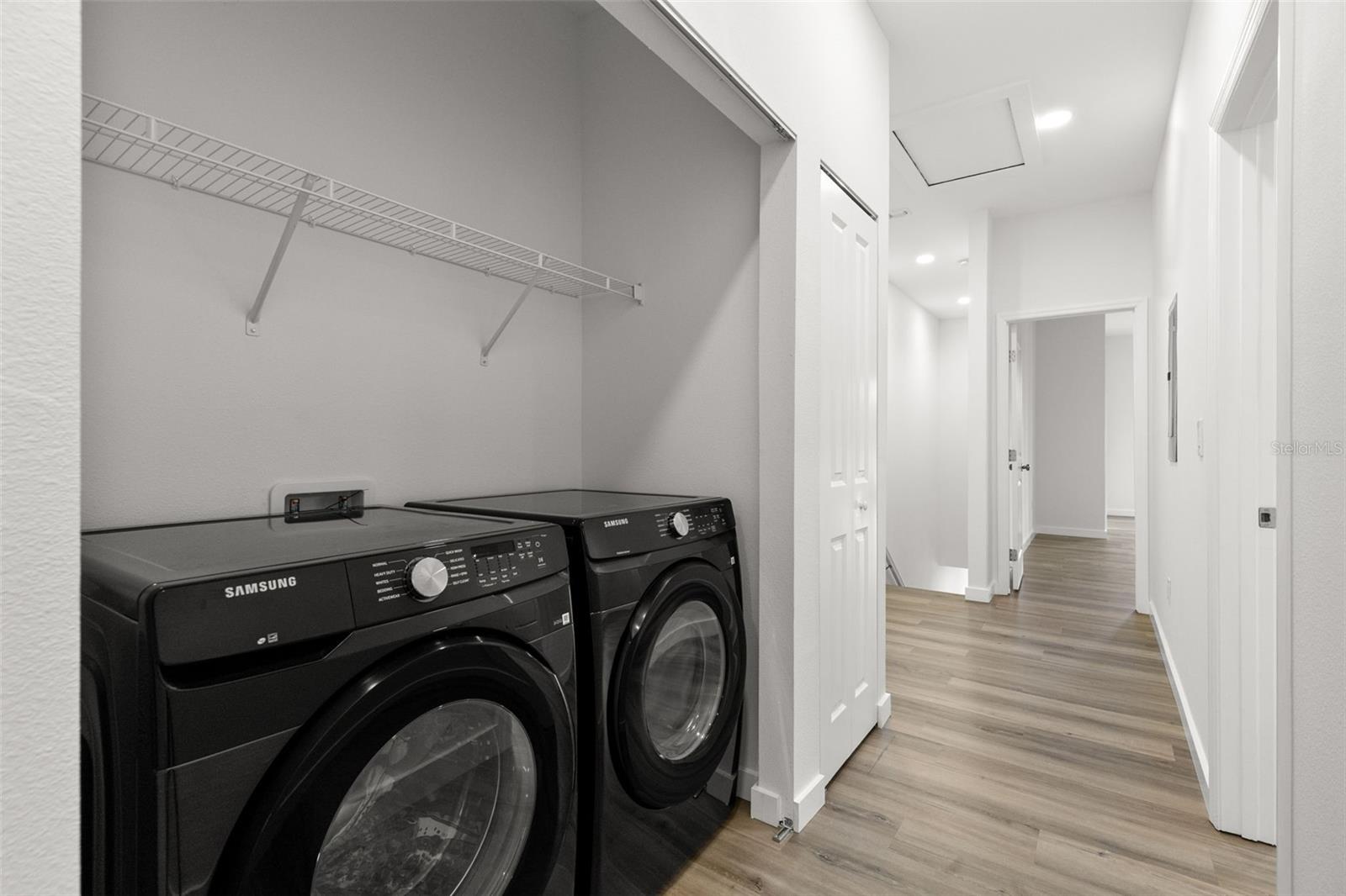 Listing photo id 26 for 210 Columbus Drive 1-3