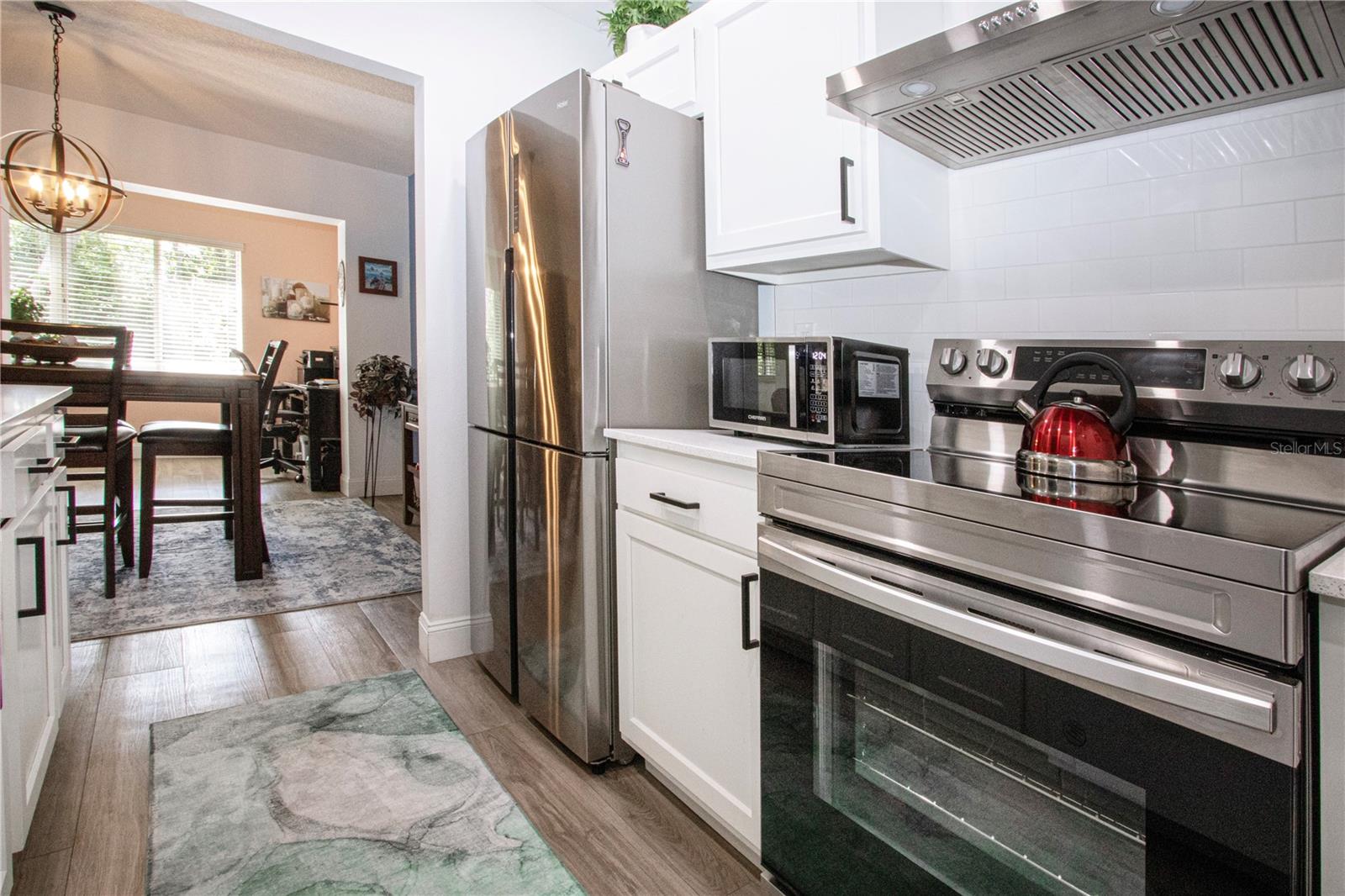 Image 17 of 39 For 505 Finsbury Circle A