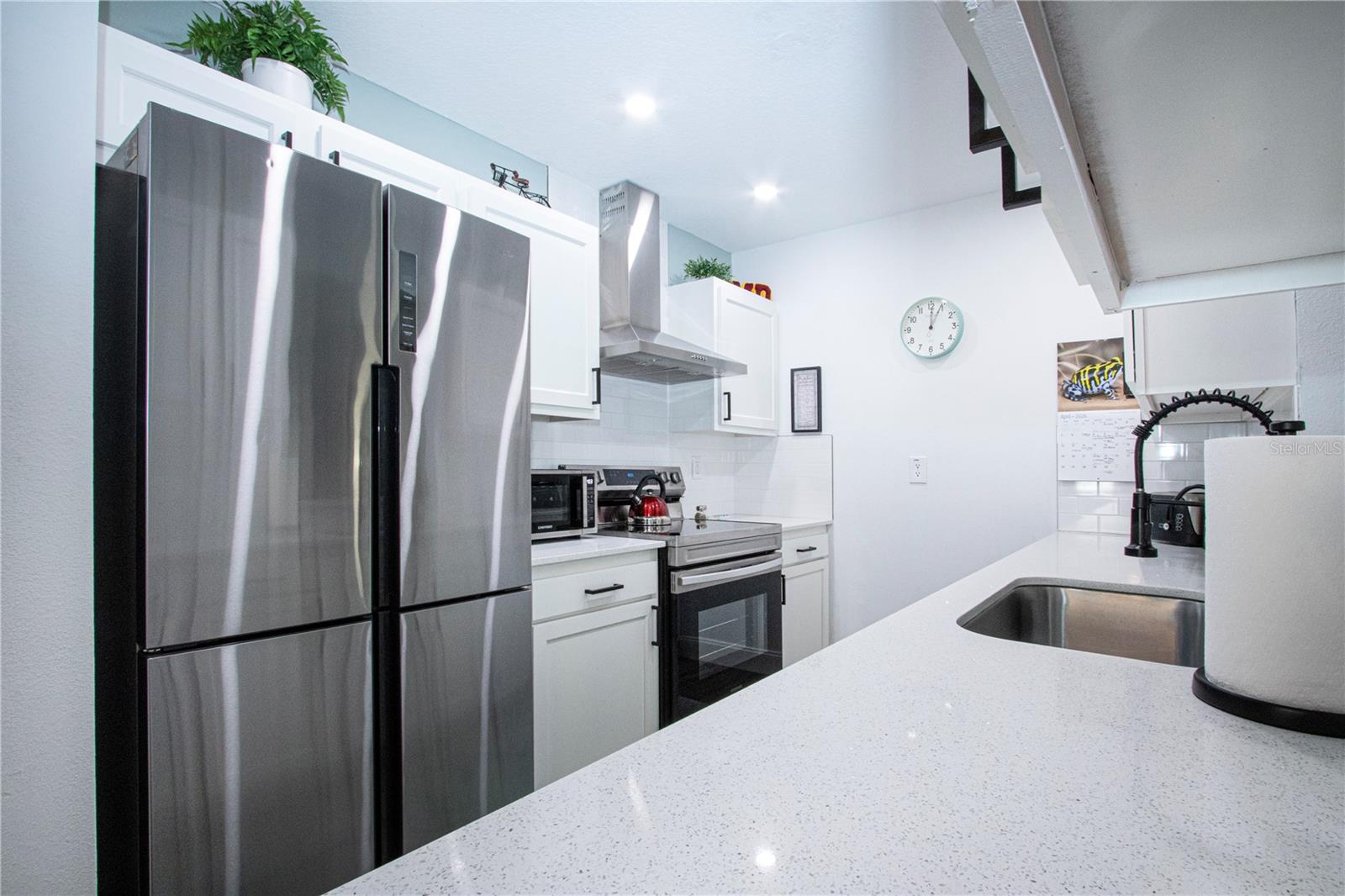 Image 19 of 39 For 505 Finsbury Circle A