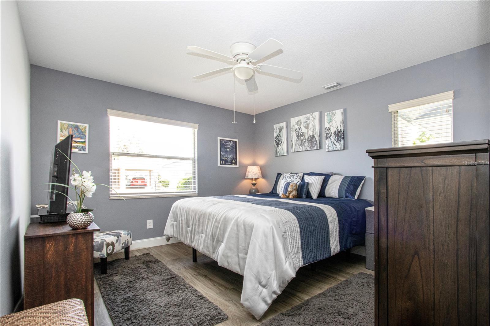 Image 24 of 39 For 505 Finsbury Circle A