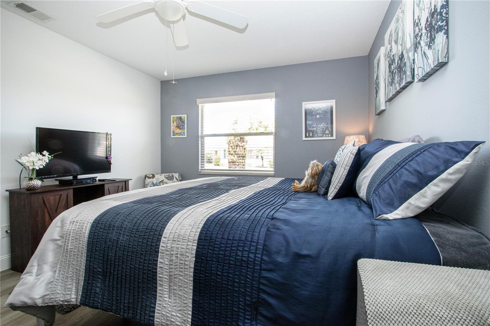 Image 25 of 39 For 505 Finsbury Circle A