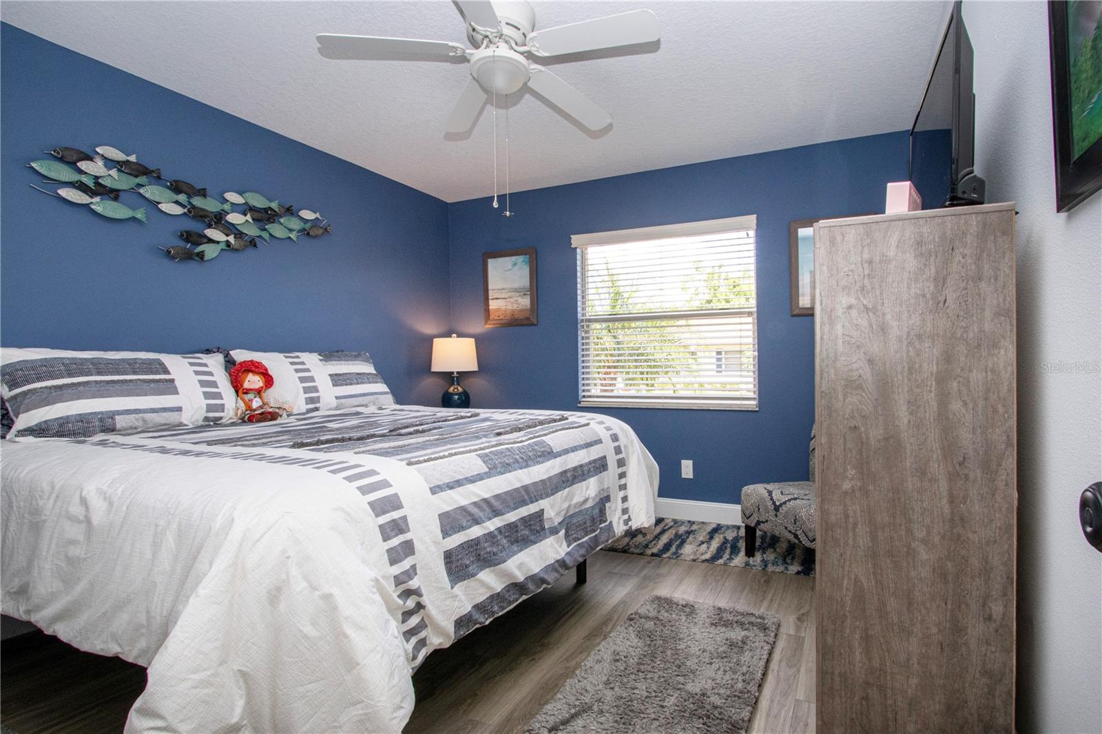 Image 30 of 39 For 505 Finsbury Circle A