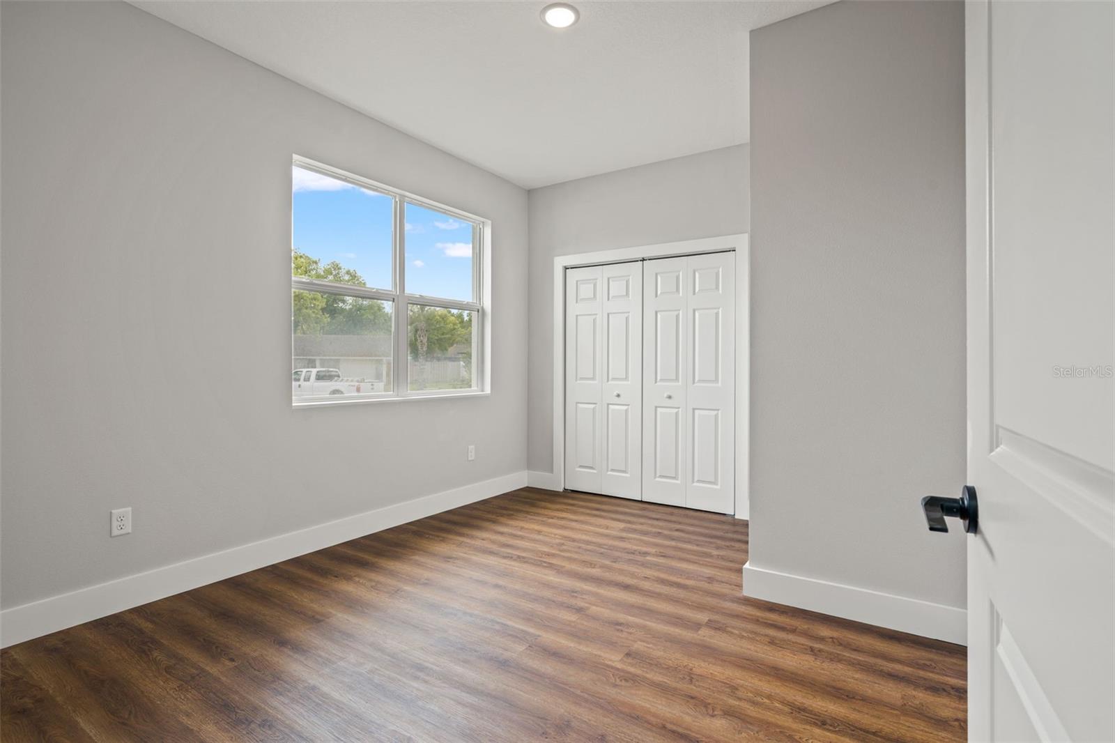 Image 13 of 36 For 5749 Bacardi Court