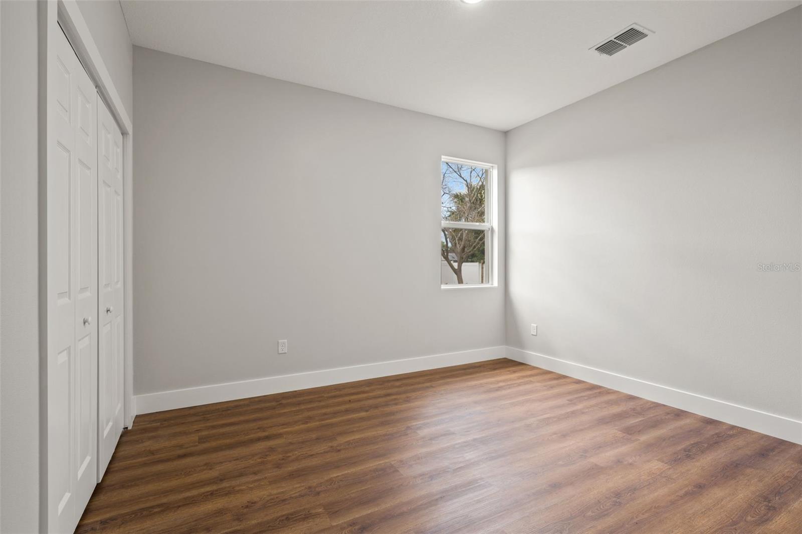 Image 16 of 36 For 5749 Bacardi Court