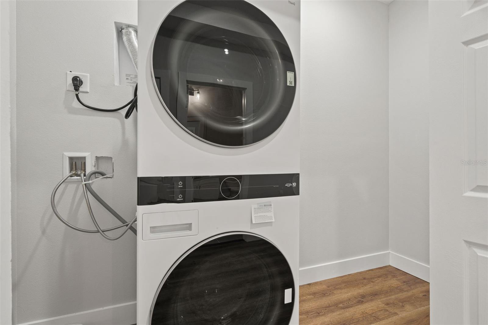 Image 19 of 36 For 5749 Bacardi Court