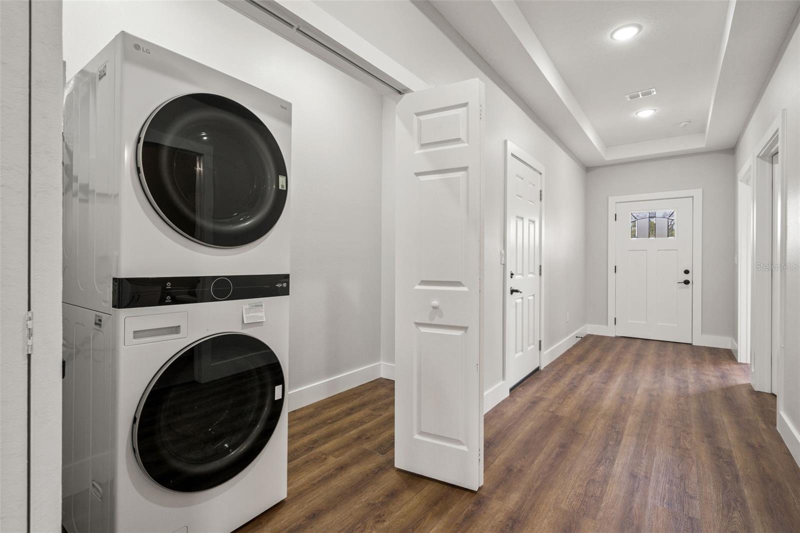 Image 20 of 36 For 5749 Bacardi Court