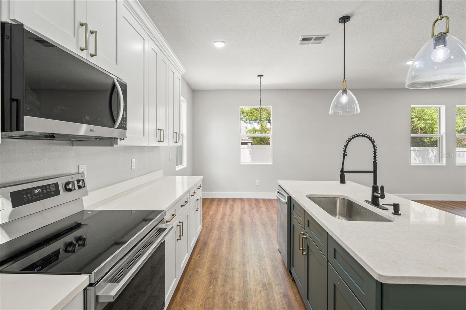 Image 9 of 36 For 5749 Bacardi Court