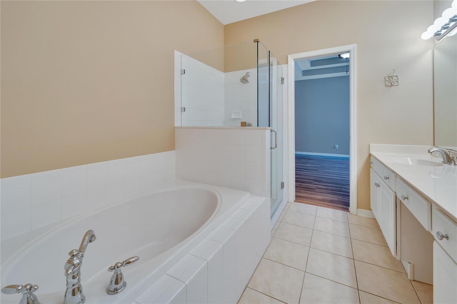 Image 31 of 89 For 5508 Golden Isles Drive