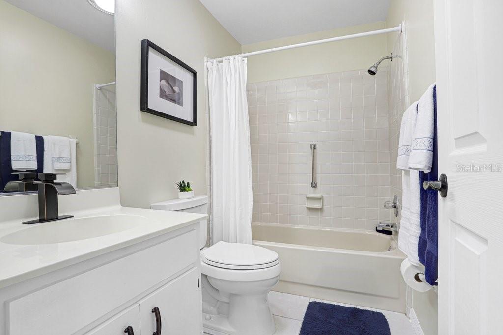 Image 21 of 32 For 2306 Lancaster Drive 2306