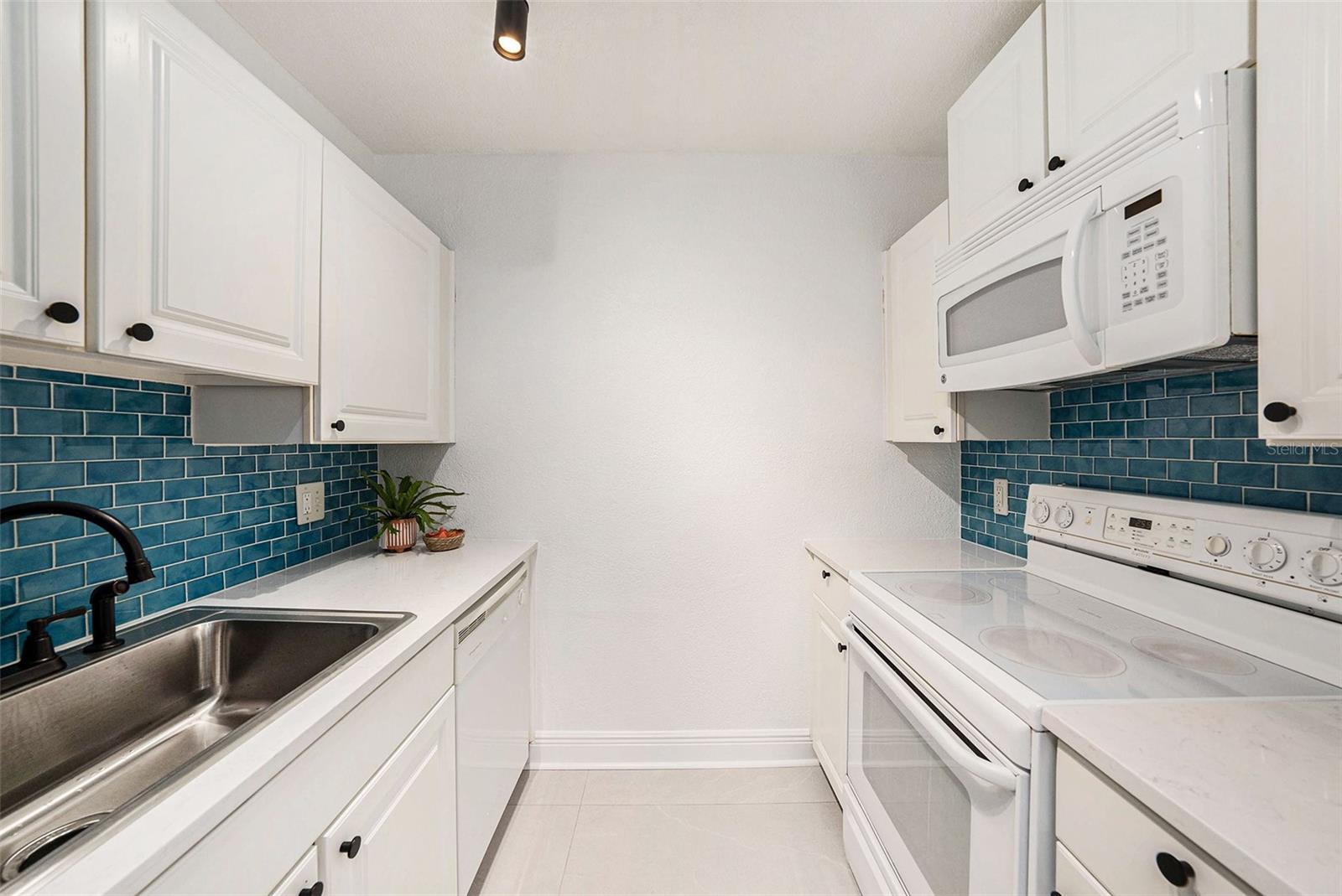 Image 7 of 20 For 13725 Juniper Blossom Drive 201