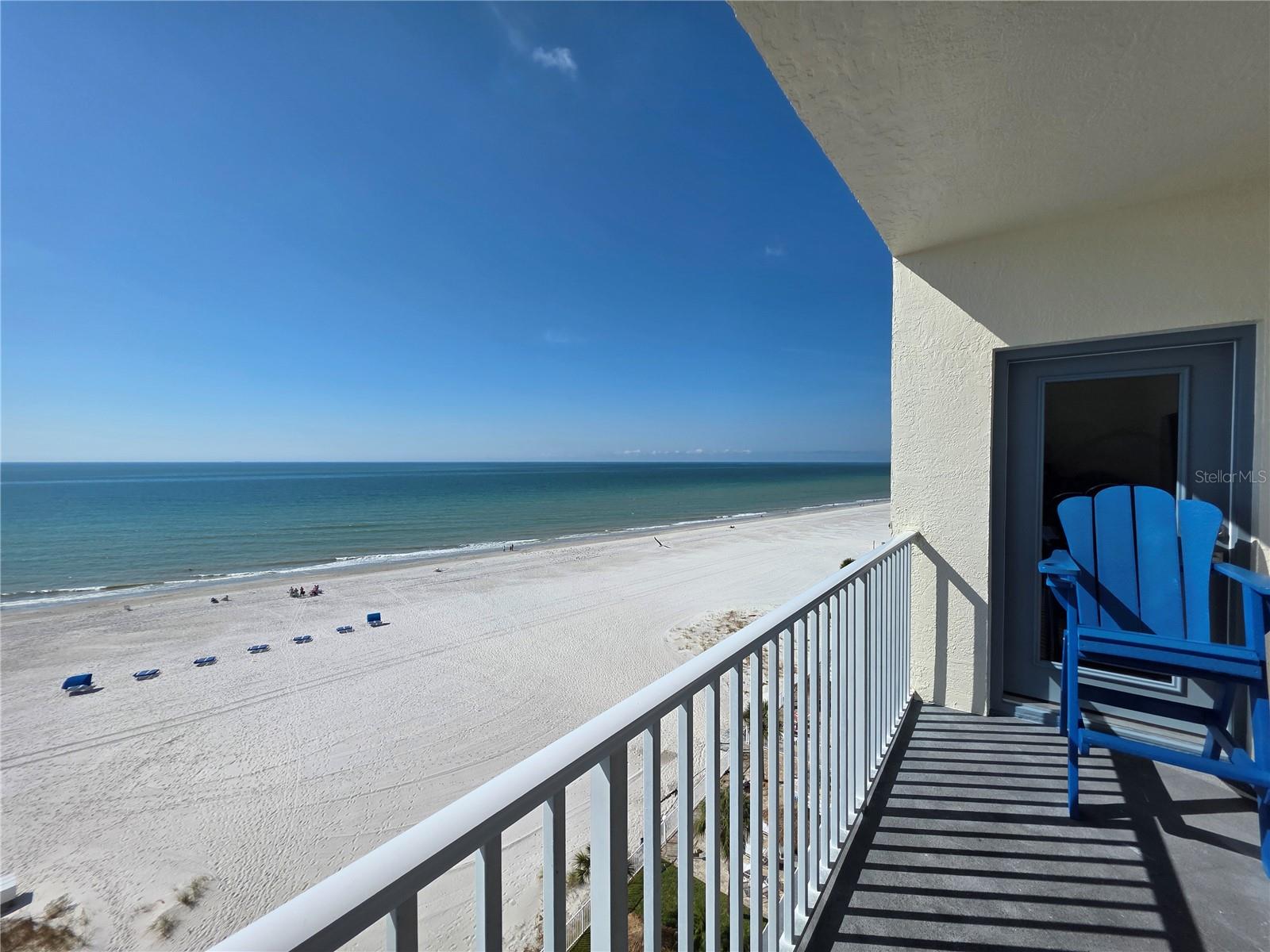 Listing photo id 16 for 13500 Gulf Boulevard 702