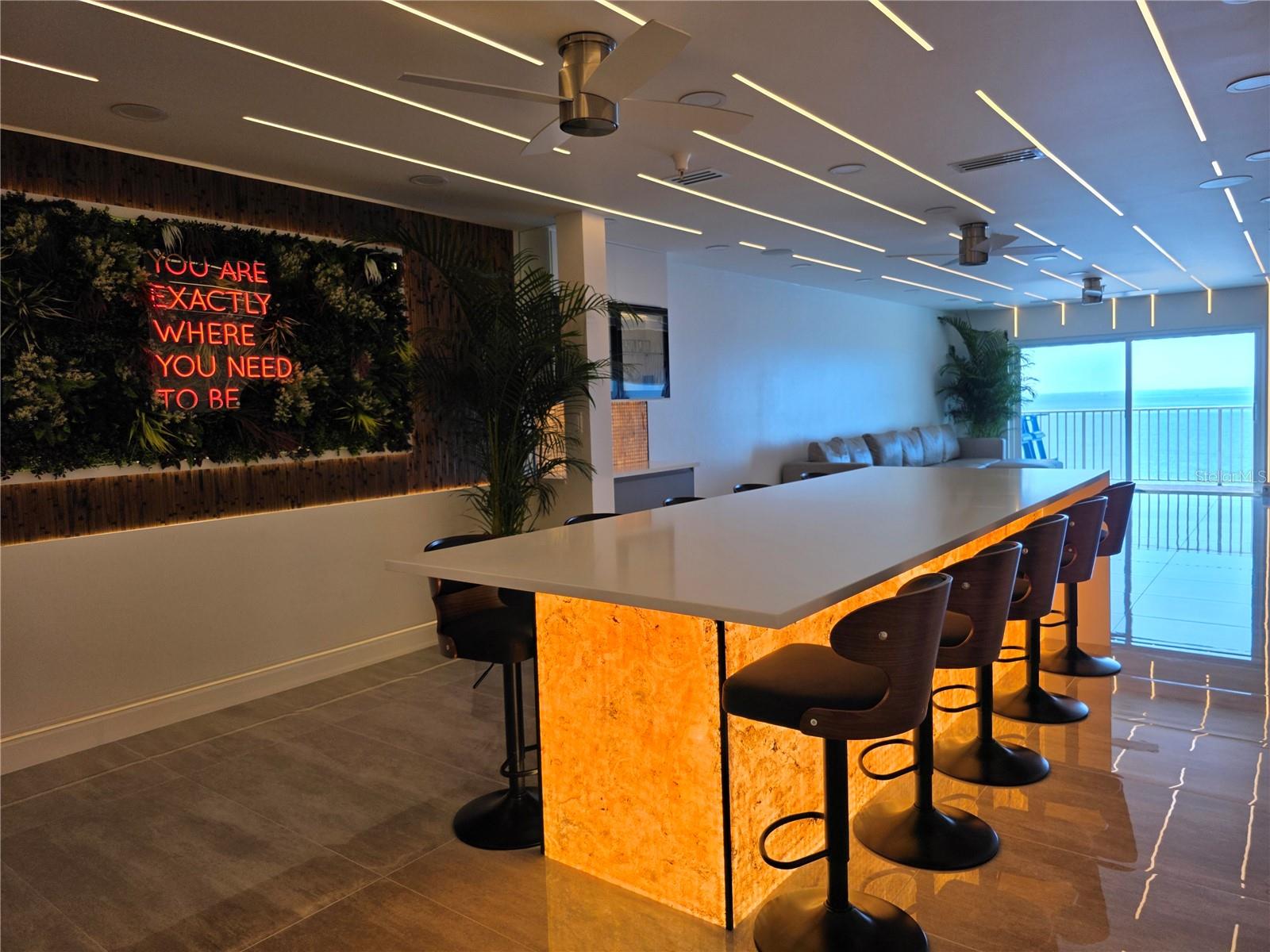 Listing photo id 0 for 13500 Gulf Boulevard 702