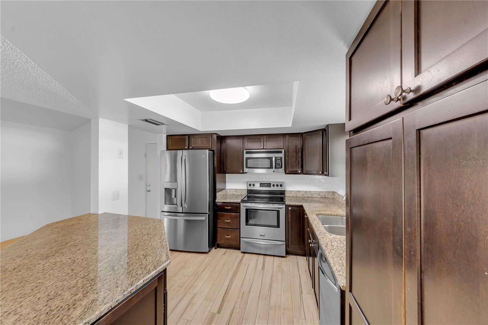 Image 10 of 45 For 10320 Out Island Drive