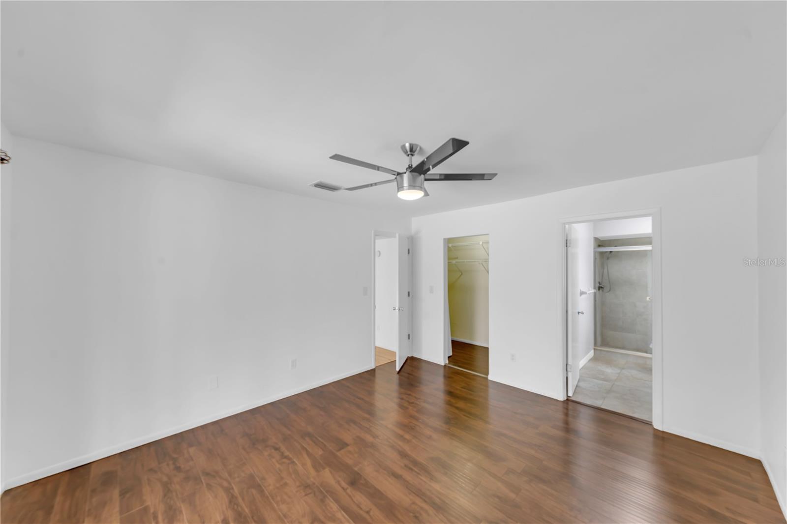 Image 18 of 45 For 10320 Out Island Drive